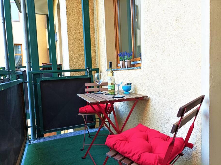 Modernes Apartment Mit Balkon Magdeburg Zewnętrze zdjęcie